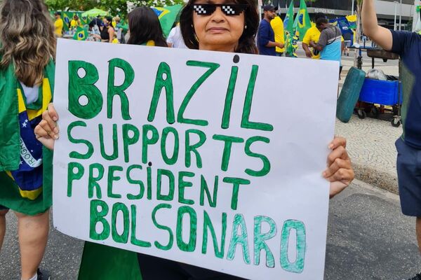 La manifestación en la playa de Copacabana, Río de Janeiro - Sputnik Mundo