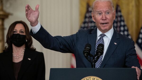 Joe Biden y Kamala Harris - Sputnik Mundo