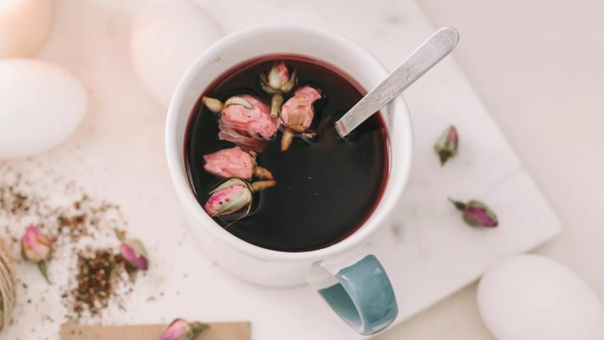 El té de hibisco, imagen referencial El té de hibisco, imagen referencial