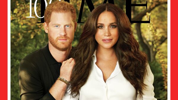 El príncipe Harry y su esposa, la exactriz Meghan Markle, en la portada de la revista Time - Sputnik Mundo