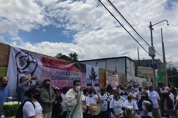 Misa organizada en memoria de las víctimas de los sismos de 2017  - Sputnik Mundo