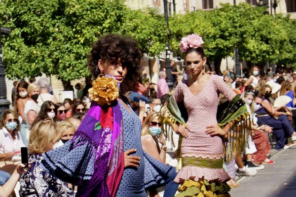 Desfile de Sevilla Flamenca - Sputnik Mundo