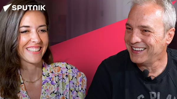 David Summers, cantante de Hombres G, en entrevista para Sin Tapujos, de Sputnik Mundo - Sputnik Mundo
