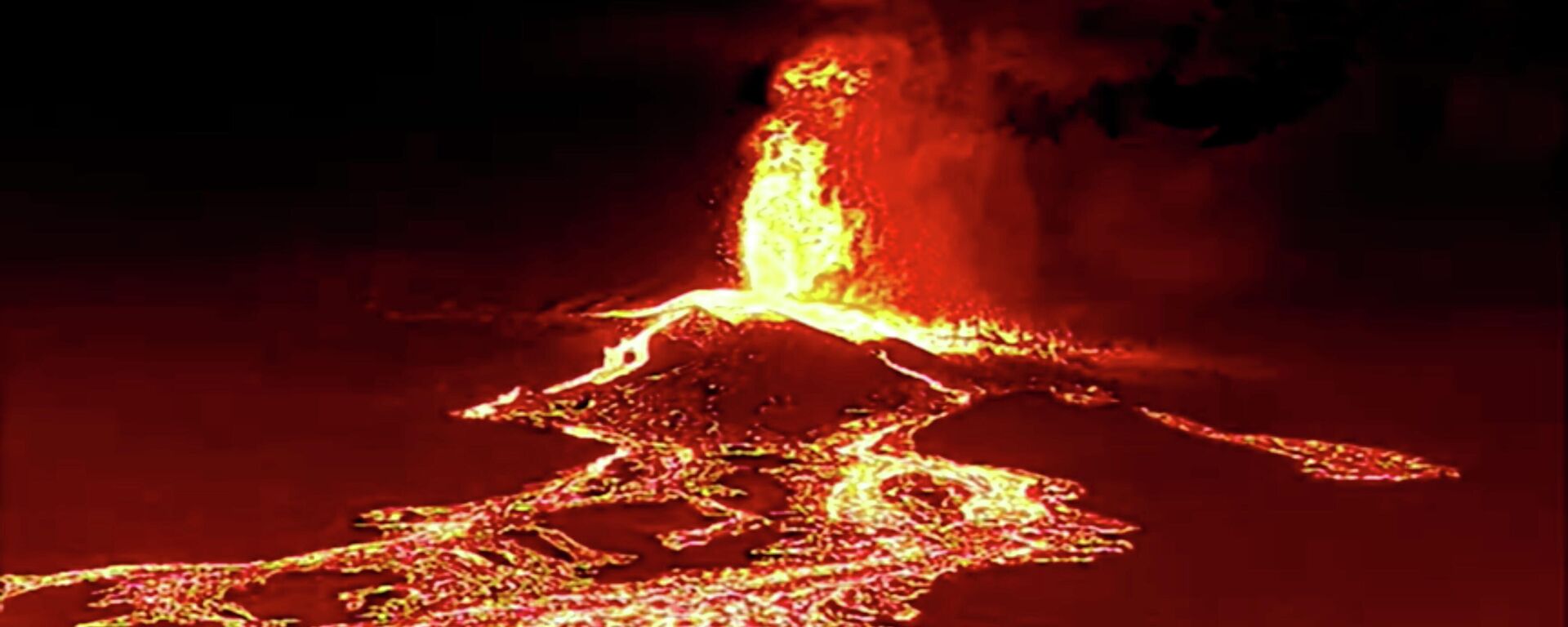 La erupción del volcán de La Palma (en las Islas Canarias) - Sputnik Mundo, 1920, 22.09.2021