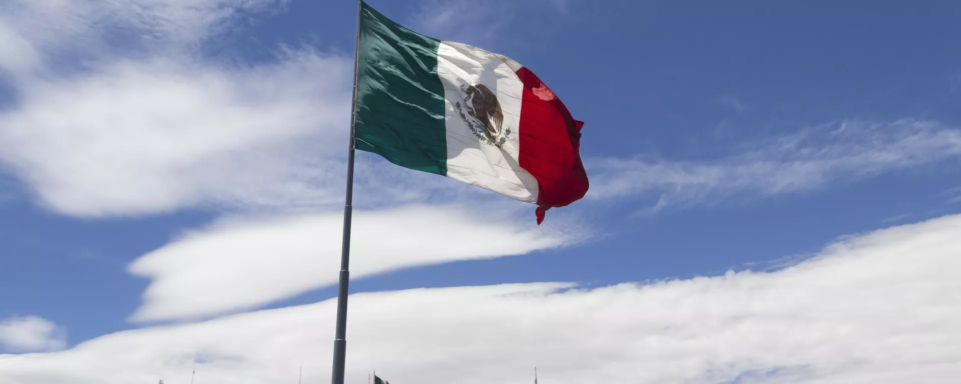 Bandera de los Estados Unidos Mexicanos - Sputnik Mundo, 1920, 30.04.2025
