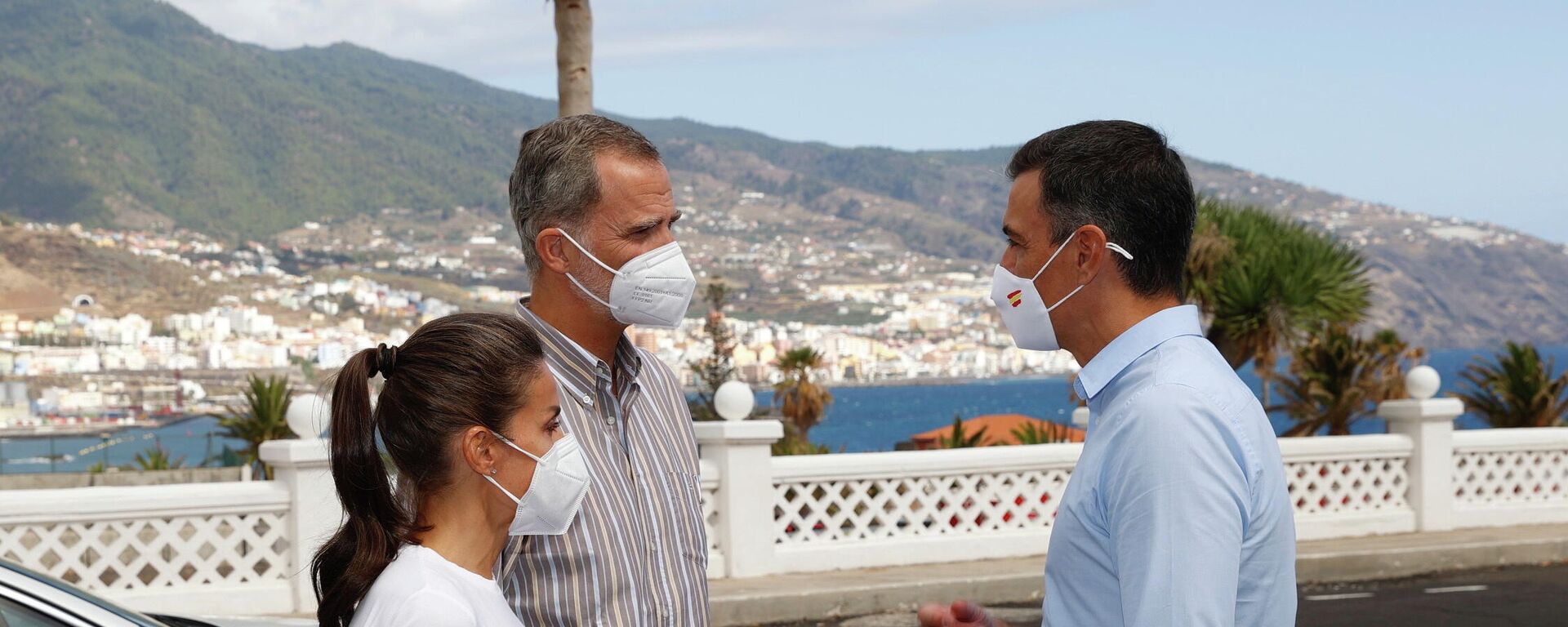 El rey Felipe VI y la reina Letizia en la isla de La Palma - Sputnik Mundo, 1920, 23.09.2021