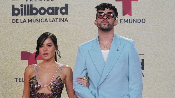 Bad Bunny en los premios Billboard 2021 - Sputnik Mundo