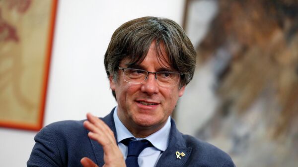 El expresidente de Cataluña Carles Puigdemont - Sputnik Mundo