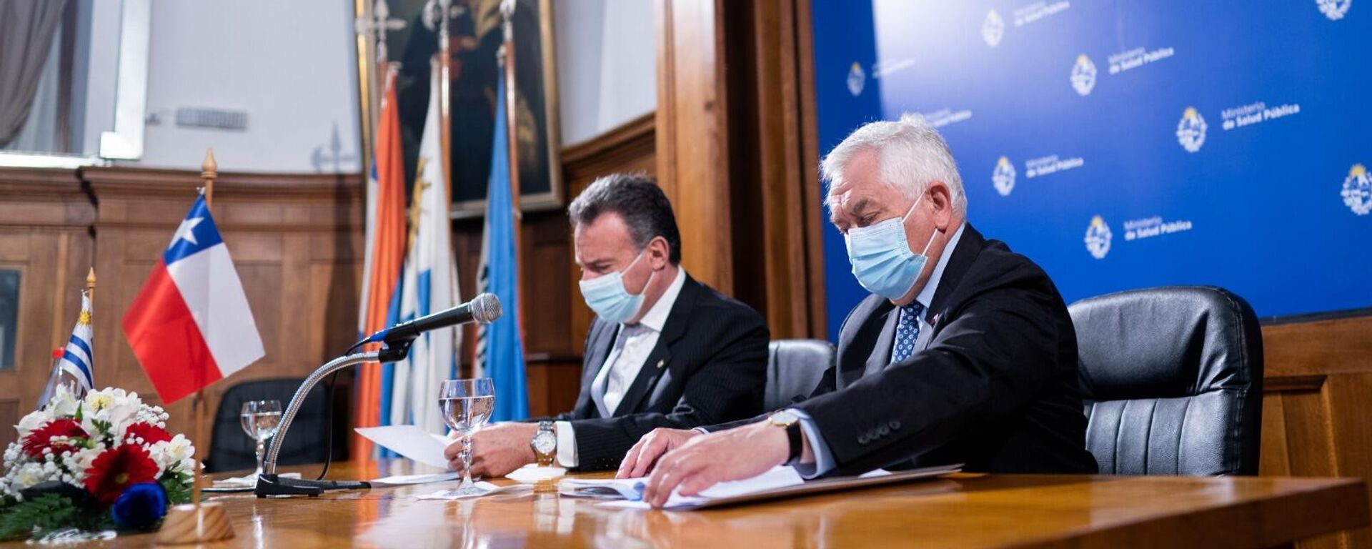 Firma del Memorándum de Entendimiento entre Uruguay y Chile Firma del Memorándum de Entendimiento entre Uruguay y Chile - Sputnik Mundo, 1920, 27.09.2021