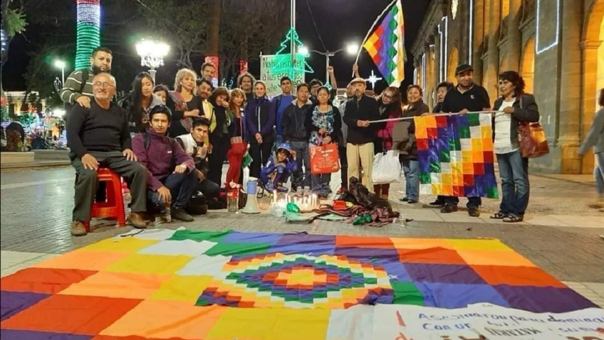 Acto de desagravio a la wiphala en Bolivia