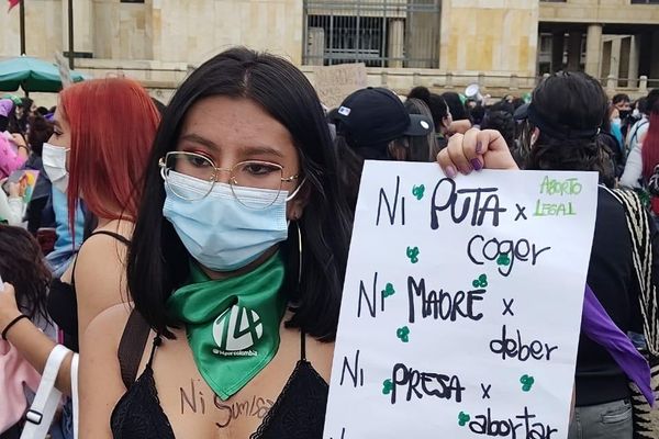 Feministas marchan en Colombia por la despenalización del aborto Feministas marchan en Colombia por la despenalización del aborto - Sputnik Mundo