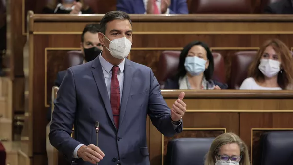 El presidente del Gobierno, Pedro Sánchez, en la sesión de control al Gobierno en el Congreso de los Diputados - Sputnik Mundo