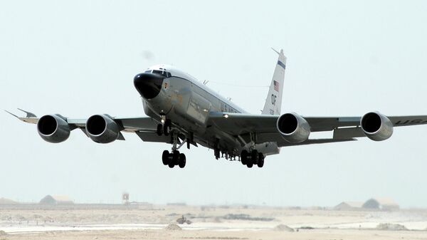 Un avión RC-135 Rivet Joint, foto de archivo - Sputnik Mundo