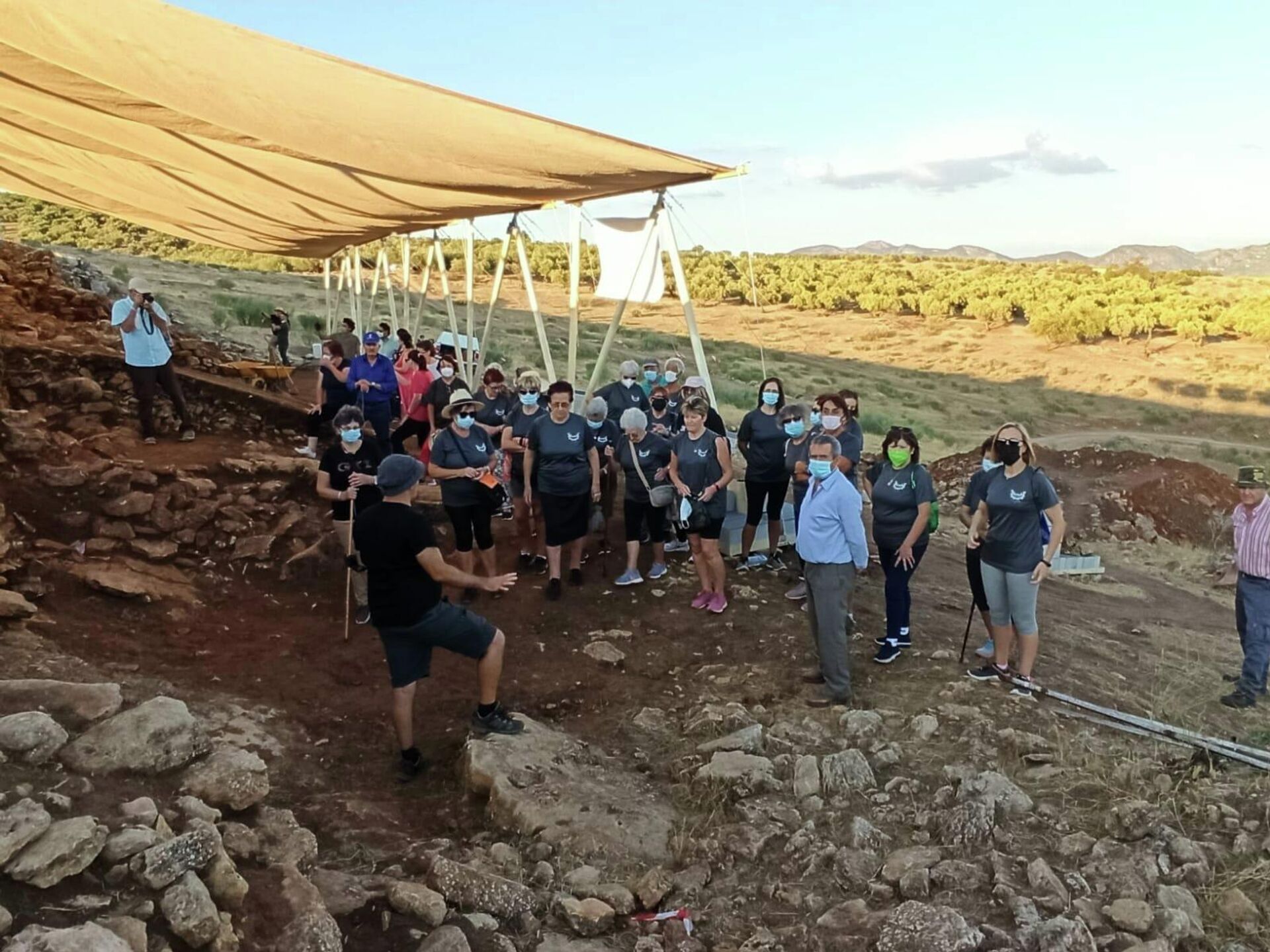 Las vecinas de Fuentes de Cesna trabajan como voluntarias en la excavación - Sputnik Mundo, 1920, 30.09.2021