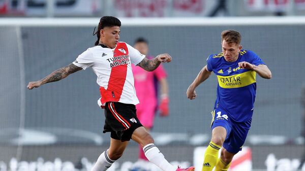 El partido de fútbol entre River Plate y Boca Juniors - Sputnik Mundo