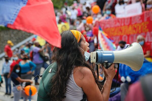 Pobladoras y pobladores exigen que se respete el marco jurídico vigente para proteger el derecho a la vivienda - Sputnik Mundo