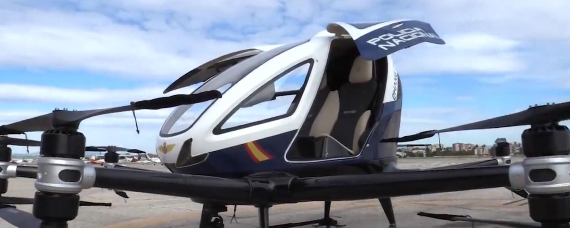 El nuevo megadron de la Policía española pesa 600 kilos - Sputnik Mundo, 1920, 06.10.2021
