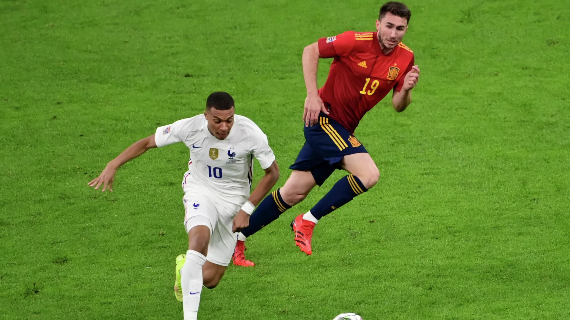 Partido de fútbol entre España y Francia en el final de la Liga de las Naciones de la UEFA - Sputnik Mundo, 1920, 10.10.2021