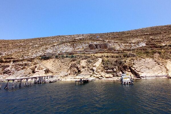 La isla del Sol en el lago Titicaca, Bolivia La isla del Sol en el lago Titicaca, Bolivia - Sputnik Mundo