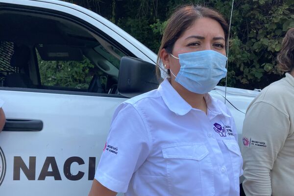 La Comisionada de búsqueda de Morelos, Wendy Guadalupe Ruíz Ramírez, posa para foto tras confirmar el hallazgo de un resto óseo en la barranca de Yecapixtla, Morelos. - Sputnik Mundo