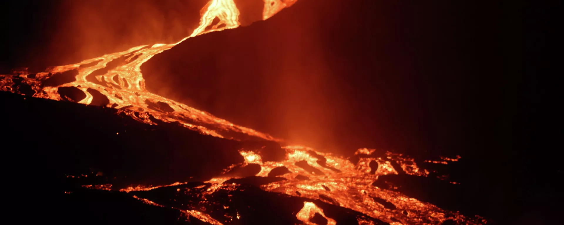 Volcán Cumbre Vieja en la isla española de La Palma - Sputnik Mundo, 1920, 18.10.2021