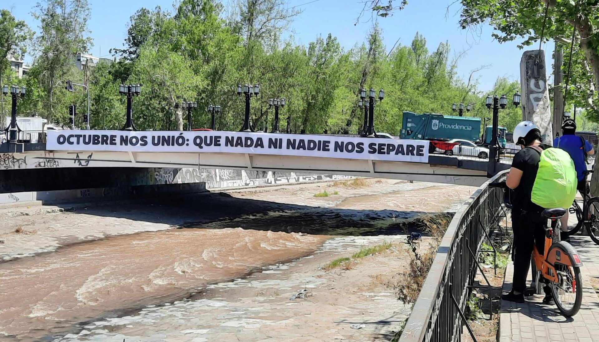 Lienzo en el puente Pio Nono - Sputnik Mundo, 1920, 19.10.2021