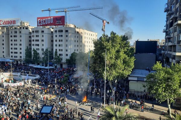 Segundo aniversario del estallido social en Chile - Sputnik Mundo