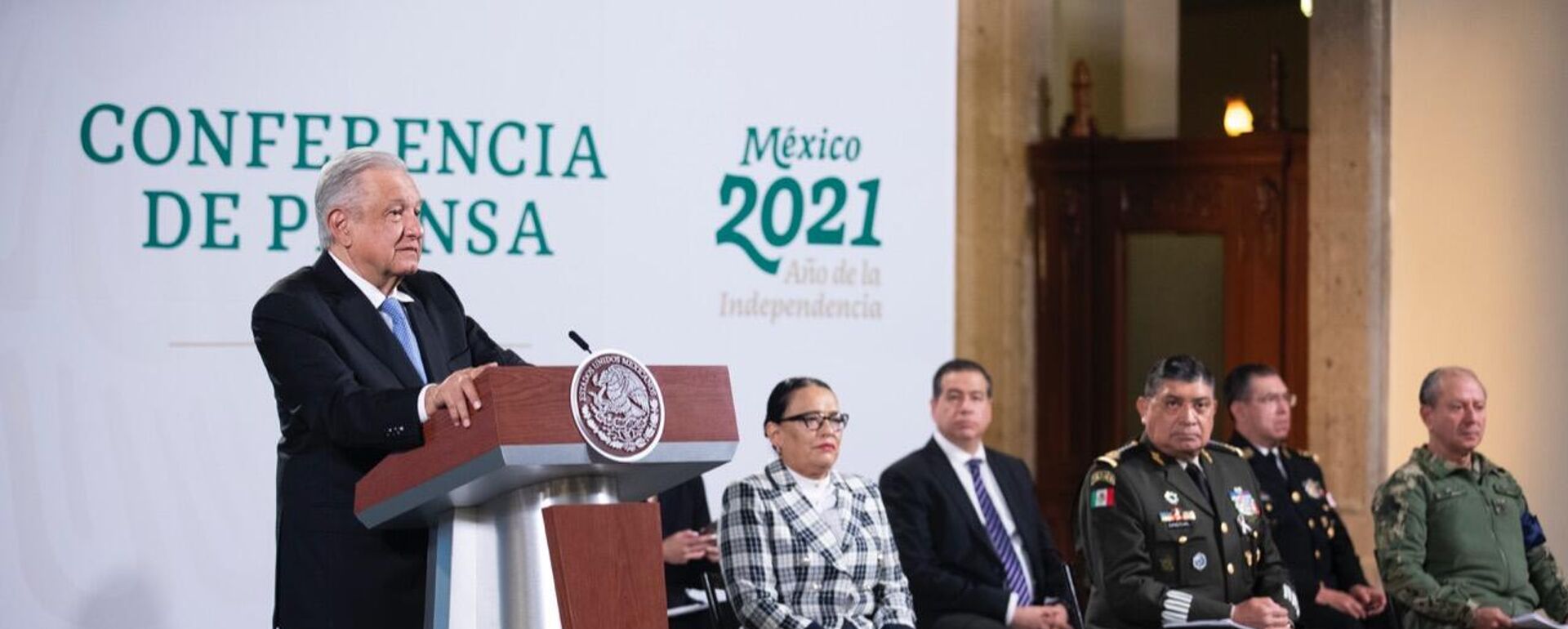 Andrés Manuel López Obrador acompañado del gabinete de seguridad - Sputnik Mundo, 1920, 20.10.2021