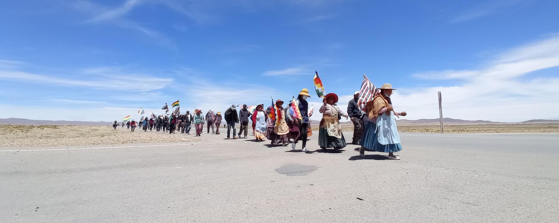 Víctimas de las masacres de 2019 marchan hacia La Paz en reclamo de justicia - Sputnik Mundo, 1920, 21.10.2021