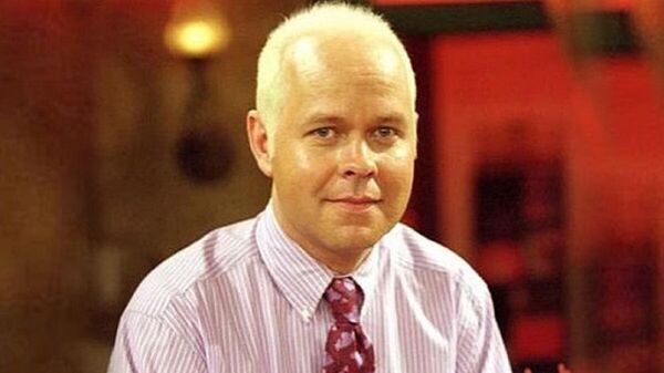 El actor de la serie 'Friends' James Michael Tyler - Sputnik Mundo