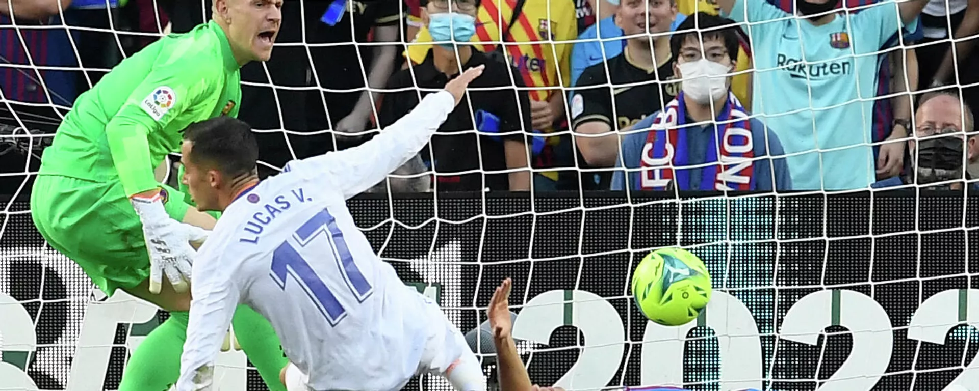 Lucas Vázquez marca el segundo gol del Real Madrid ante el FC Barcelona en el Camp Nou Lucas Vázquez marca el segundo gol del Real Madrid ante el FC Barcelona en el Camp Nou - Sputnik Mundo, 1920, 25.10.2021
