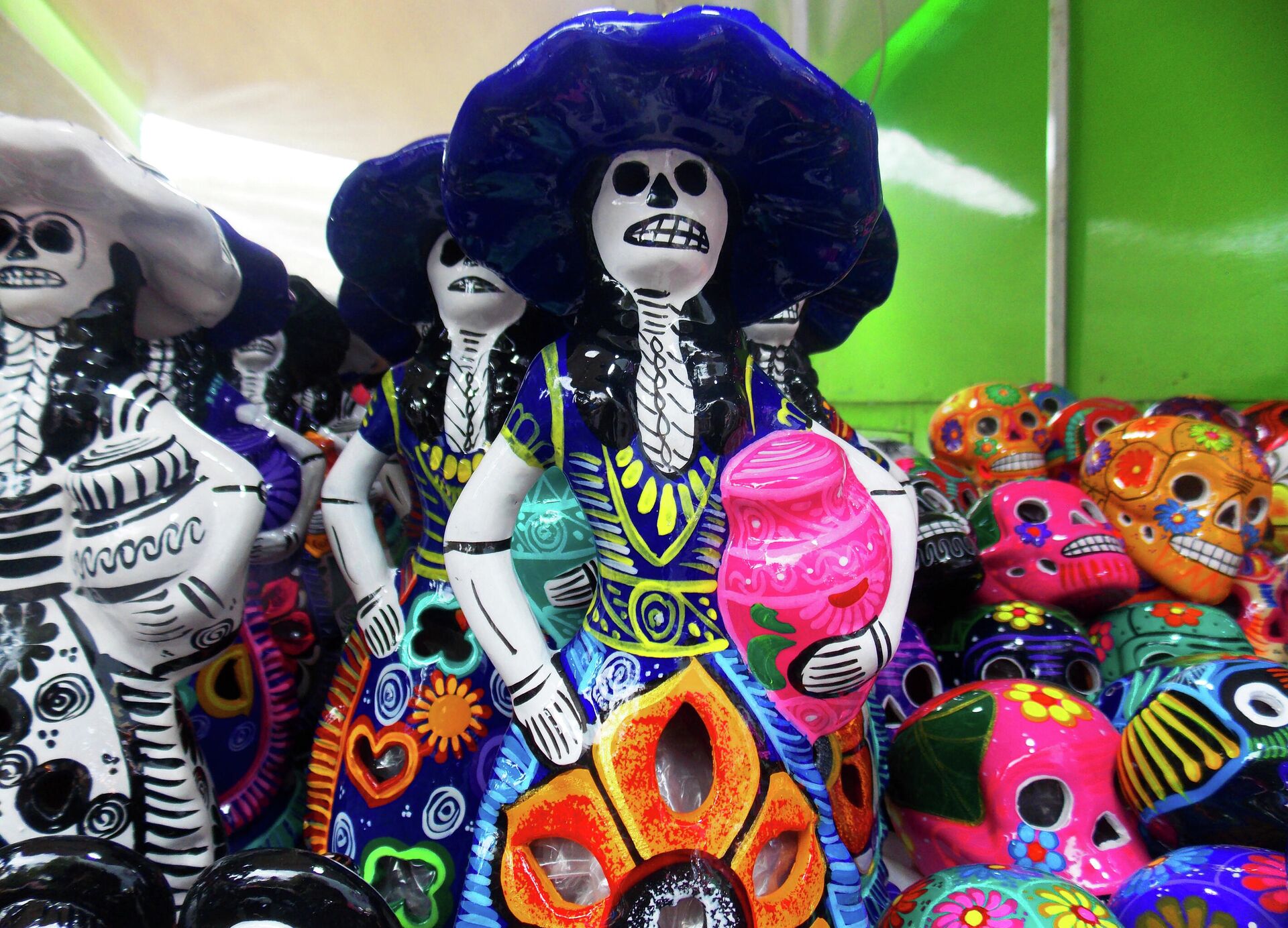 Artesanía para conmemorar el Día de Muertos en México Artesanía para conmemorar el Día de Muertos en México - Sputnik Mundo, 1920, 26.10.2021