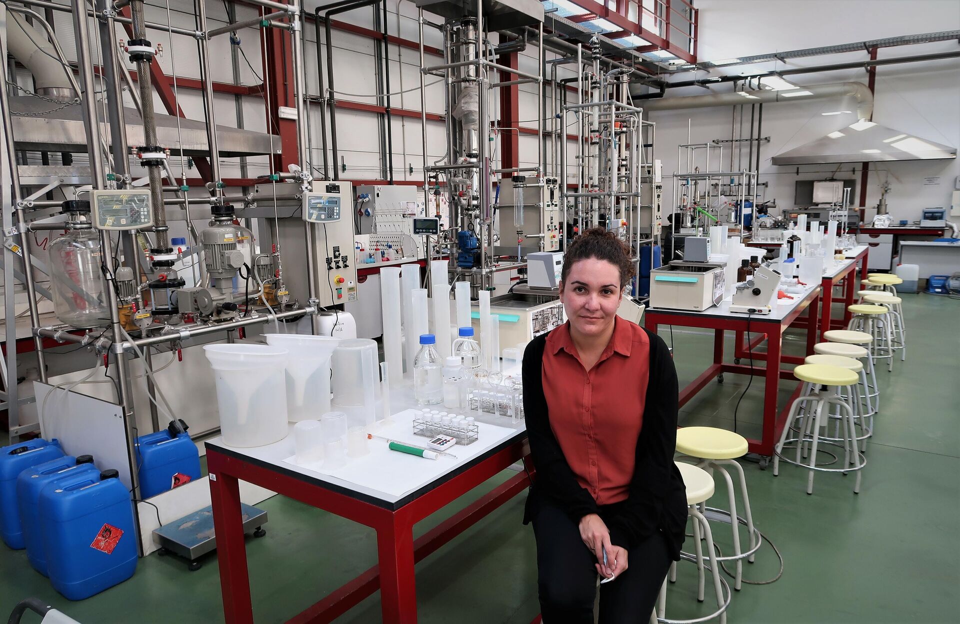 Raquel Parra, CEO de Captoplastic, en un laboratorio de la Universidad Autónoma de Madrid - Sputnik Mundo, 1920, 28.10.2021