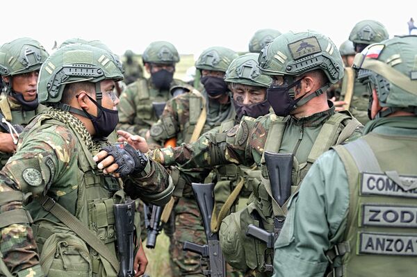 Ejercicios militares en Venezuela  - Sputnik Mundo