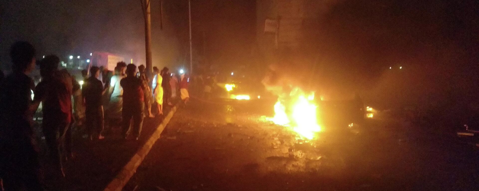 Explosión cerca del aeropuerto internacional de Yemen - Sputnik Mundo, 1920, 30.10.2021