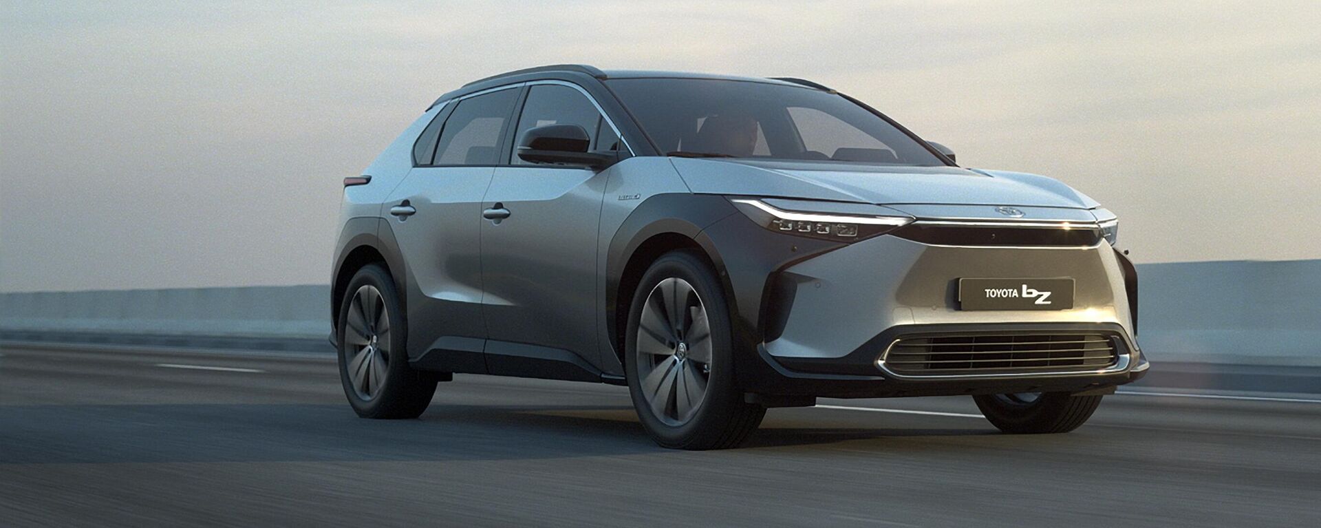 El bZ4X, el primer coche eléctrico de Toyota - Sputnik Mundo, 1920, 31.10.2021