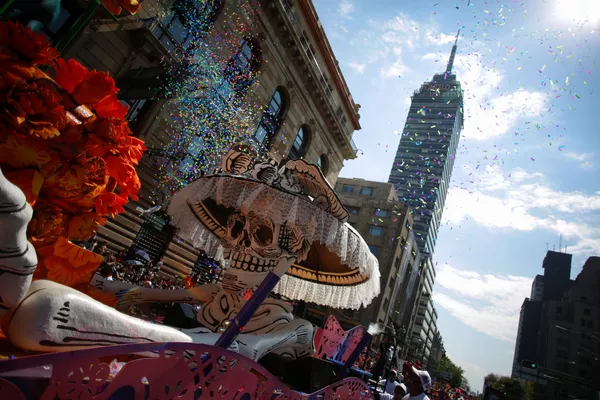 La celebración del desfile por el Día de Muertos en la Ciudad de México. La celebración del desfile por el Día de Muertos en la Ciudad de México. - Sputnik Mundo