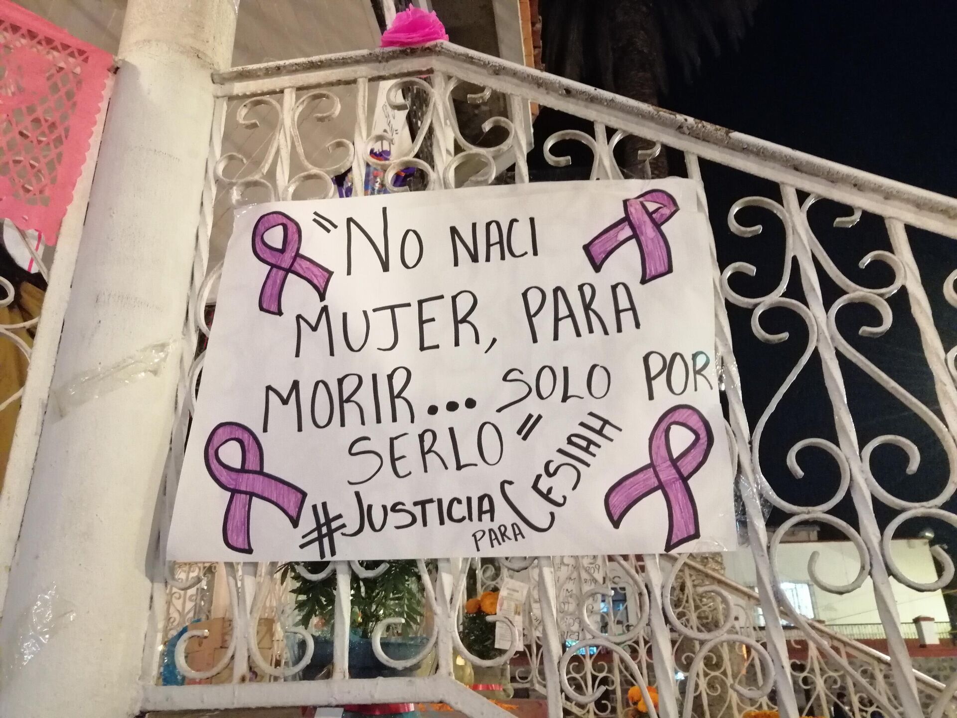 Protesta por Cesia Chirinos, víctima de feminicidio en Tláhuac - Sputnik Mundo, 1920, 01.11.2021