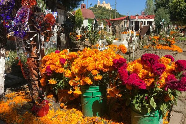 Día de los Muertos en Cholula, México - Sputnik Mundo