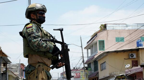 Un soldado ecuatoriano - Sputnik Mundo