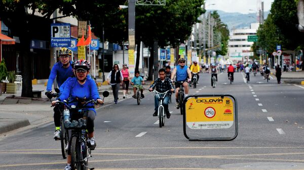 Ciclovía en Bogotá, Colombia - Sputnik Mundo