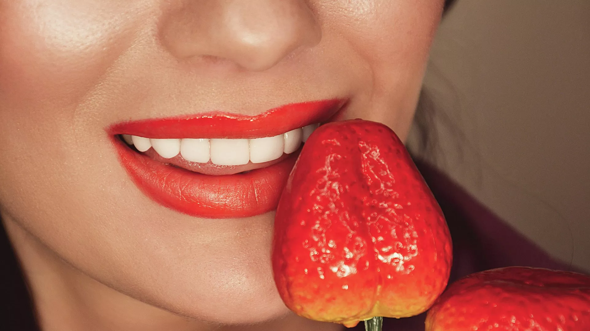 Una joven comiendo fresas, ilustración
