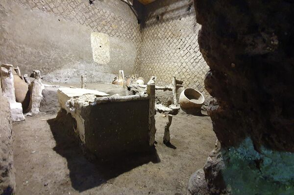 El cuarto de esclavos hallado en Pompeya - Sputnik Mundo