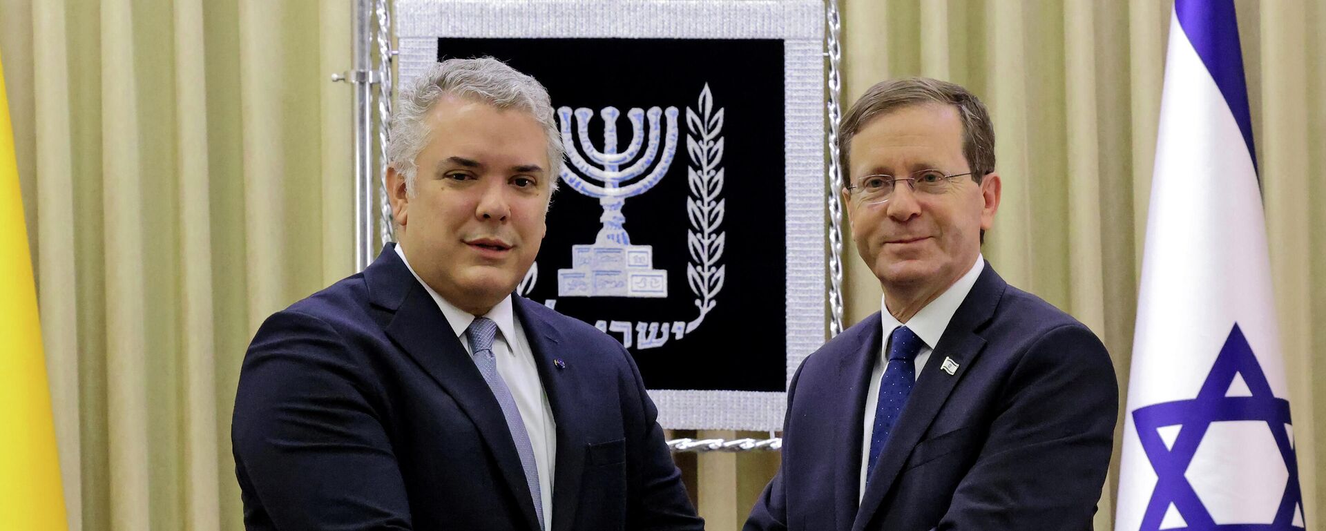 El presidente de Colombia, Iván Duque, y su homólogo de Israel, Isaac Herzog - Sputnik Mundo, 1920, 08.11.2021