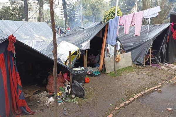 Indígenas desplazados en el Parque Nacional de Bogotá - Sputnik Mundo