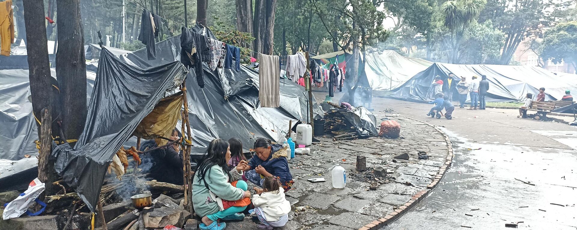 Indígenas desplazados en el Parque Nacional de Bogotá - Sputnik Mundo, 1920, 09.11.2021