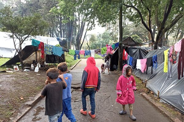 Indígenas desplazados en el Parque Nacional de Bogotá - Sputnik Mundo