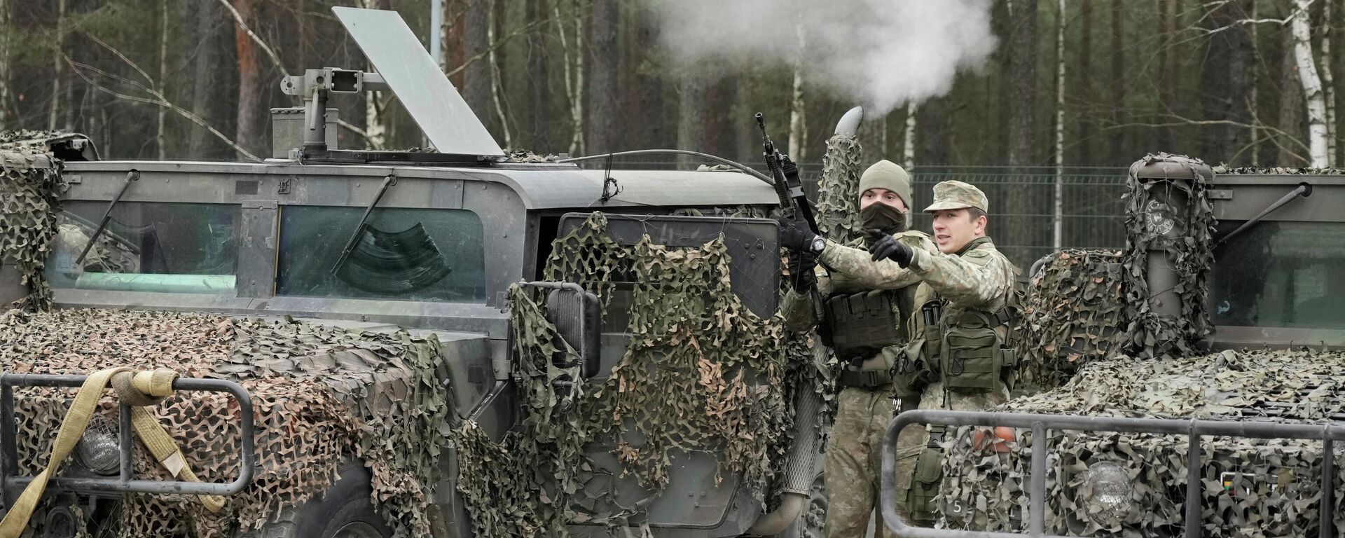 Los militares en la frontera bielorrusa Los militares en la frontera bielorrusa - Sputnik Mundo, 1920, 10.11.2021