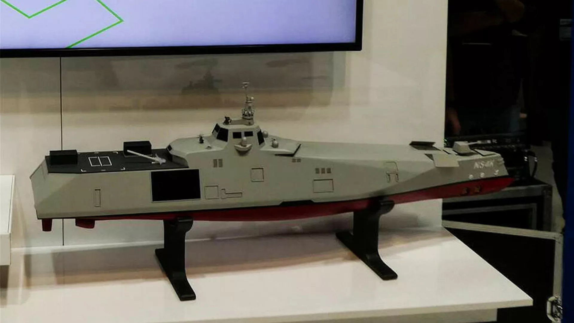 Maqueta del Smart 4000 de Navantia