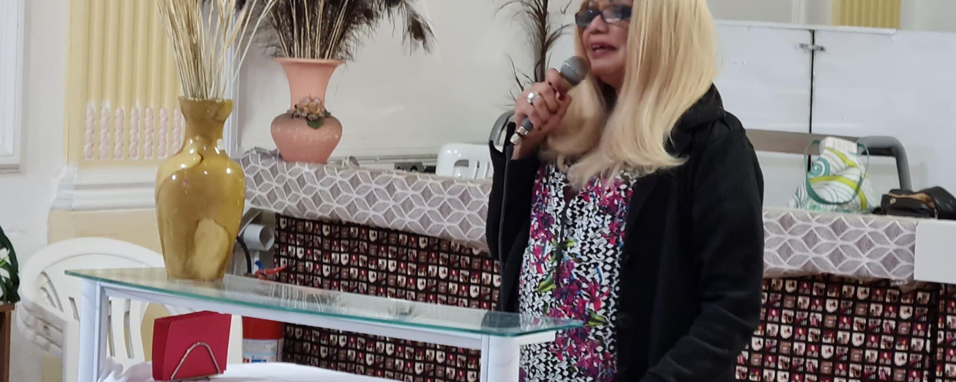 Jacqueline Chanel, pastora trans de la iglesia evangélica Séfora, de Sao Paulo, dirigida especialmente al colectivo LGTBIQIA+ - Sputnik Mundo, 1920, 10.11.2021